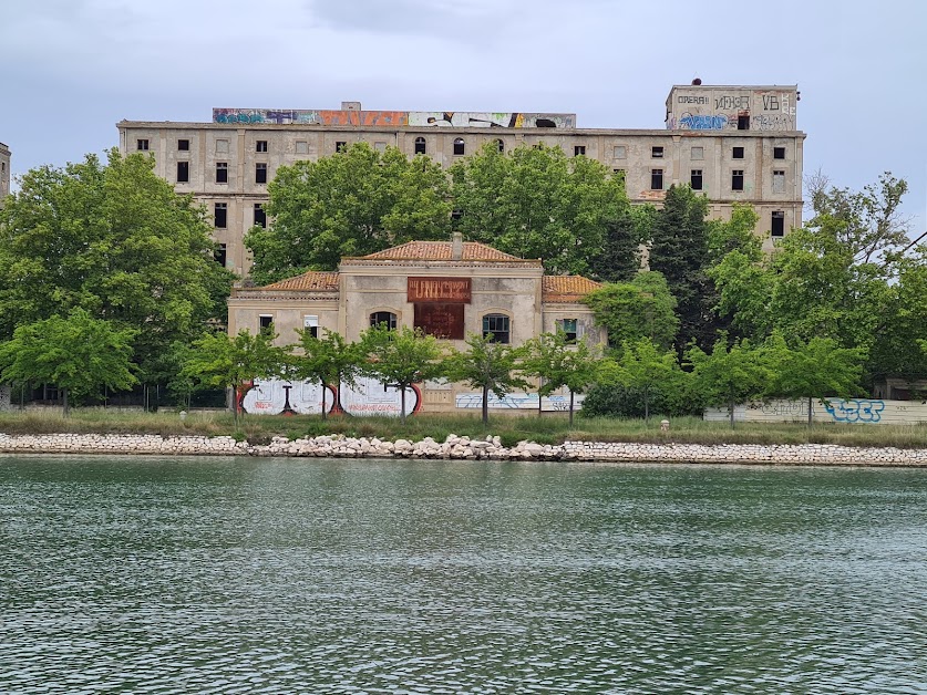 Aire Camping-Car Park Port-Saint-Louis-du-Rhône