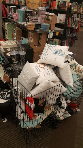 Book Store «Books-A-Million», reviews and photos, 2626 E Stone Dr, Kingsport, TN 37660, USA