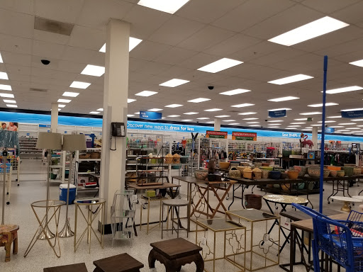 Clothing Store «Ross Dress for Less», reviews and photos, 1388 E Main St, Woodland, CA 95776, USA