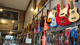 Best Guitar Shops In Phuket Near You