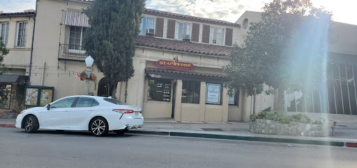 Grocery Store «Beachwood Market», reviews and photos, 2701 Belden Dr, Los Angeles, CA 90068, USA