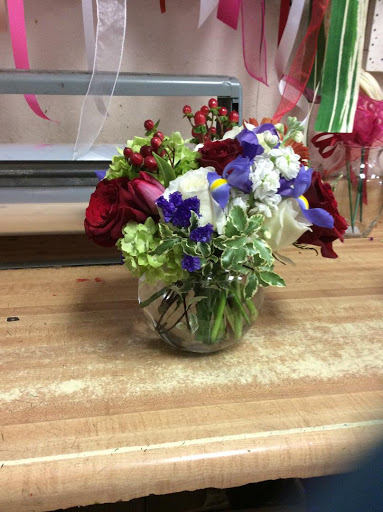 Forest Rose Petal Flowers, 17424 Vashon Hwy SW, Vashon, WA 98070, USA, 