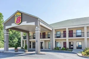 Super 8 by Wyndham Petersburg image