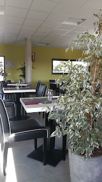 Atmosphère du Restaurant Le Relais de l'Haunay à Argeliers - n°5