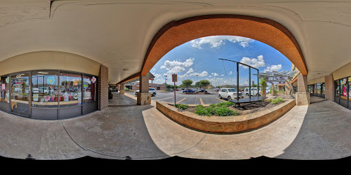 What Women Want Resale Boutique, 9012 Research Blvd Ste C12, Austin, TX 78758, USA, 