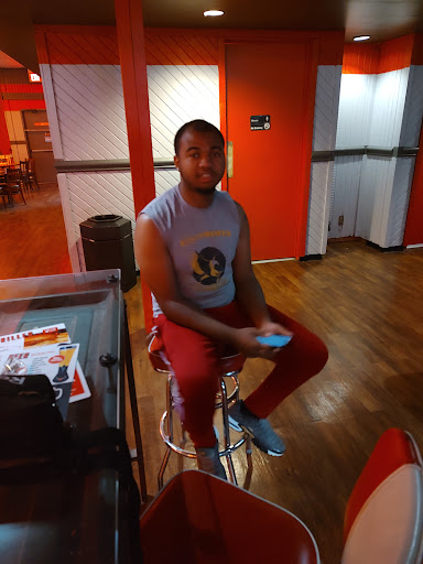 Bowling Alley «AMF Diamond Lanes», reviews and photos, 267 N Forest Blvd, Houston, TX 77090, USA