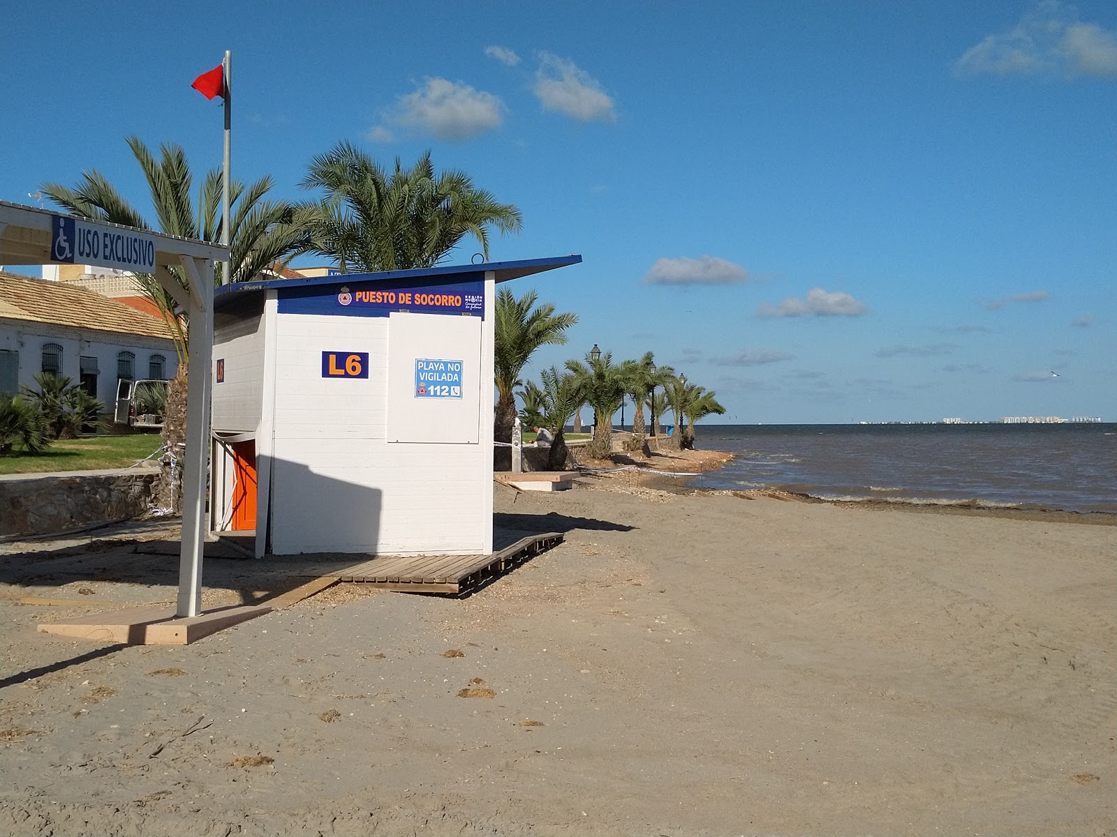 Foto de Playa de la Concha y el asentamiento