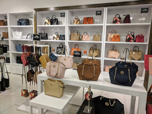 Fashion Accessories Store «Michael Kors», reviews and photos, 241 Fort Evans Rd NE #697, Leesburg, VA 20176, USA