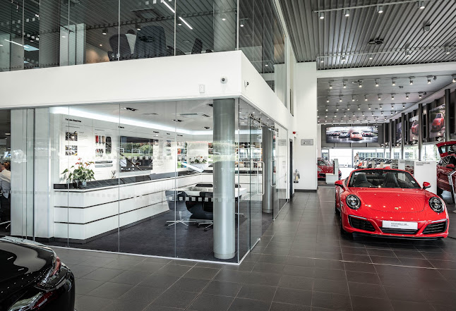 Porsche Centre Leicester - Car dealer