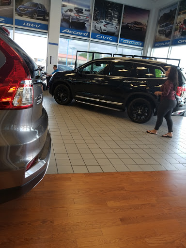 Honda Dealer «Continental Honda», reviews and photos, 5901 South La Grange Road, Countryside, IL 60525, USA