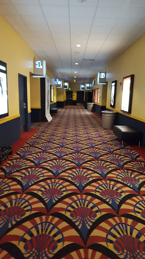 Movie Theater «Rave Cinemas», reviews and photos, 2300 Village Drive Bldg #1700, Maumee, OH 43537, USA