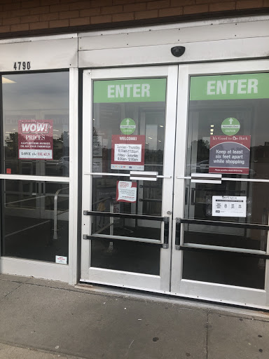 Clothing Store «Burlington Coat Factory», reviews and photos, 4790 Everhard Rd NW, Canton, OH 44718, USA