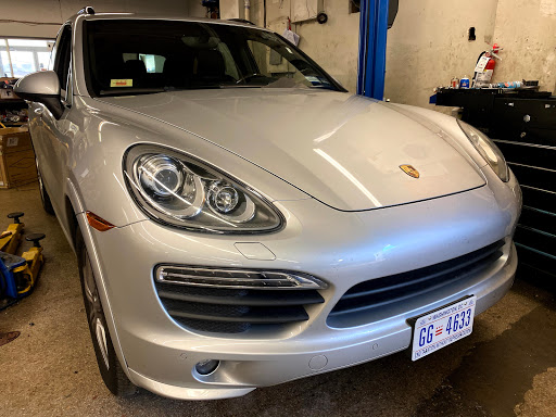 Auto Repair Shop «Drive European», reviews and photos, 30 Hillwood Ave, Falls Church, VA 22046, USA