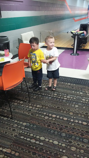 Bowling Alley «Crest Lanes Inc», reviews and photos, 2014 W 2nd St, Marion, IN 46952, USA