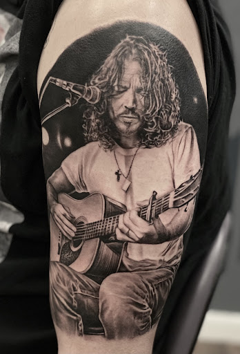 Tattoo Shop «Distinction Tattoo», reviews and photos, 3700 Wilmington Pike, Kettering, OH 45429, USA