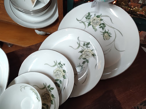 Antique Store «Hidden Talent Gifts & Antiques», reviews and photos, 400 S Main St, McGregor, TX 76657, USA