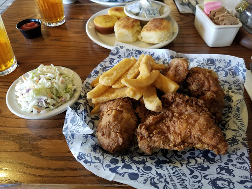 American Restaurant «Cracker Barrel Old Country Store», reviews and photos, 825 Marketplace Blvd, Hamilton Township, NJ 08691, USA