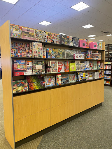 Book Store «Barnes & Noble», reviews and photos, 911 Haddonfield Rd, Cherry Hill, NJ 08002, USA