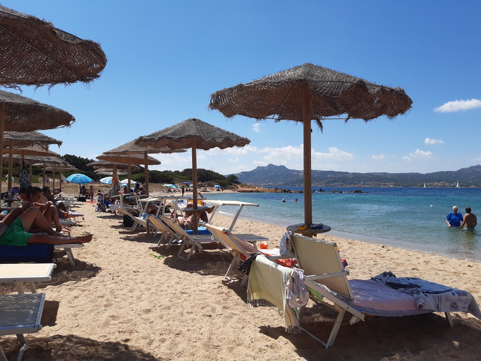 Spiaggia Tre Monti'in fotoğrafı birden fazla küçük koy ile birlikte