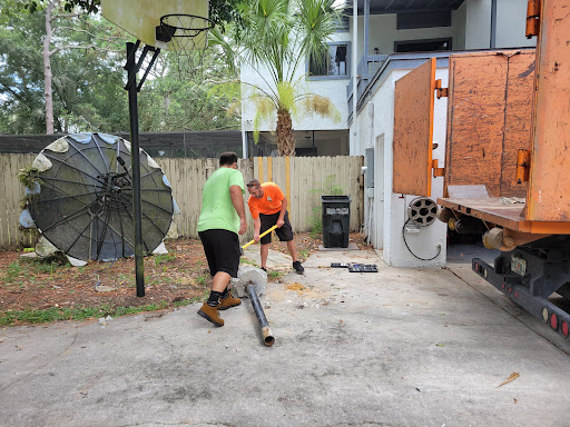 Moving Company «College Hunks Hauling Junk and Moving», reviews and photos, 6270 Edgewater Dr #3600, Orlando, FL 32810, USA