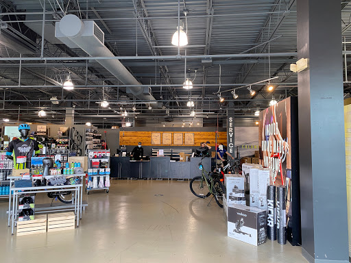 Bicycle Store «Trek Bicycle Columbus Dublin», reviews and photos, 2720 Sawmill Pl Blvd, Columbus, OH 43235, USA