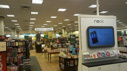 Book Store «Barnes & Noble», reviews and photos, 20 Hatton Pl, Hilton Head Island, SC 29926, USA