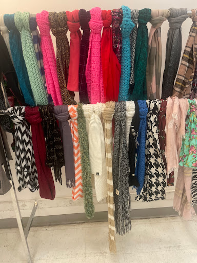 Thrift Store «Goodwill Store Manchester», reviews and photos, 2161 Hillsboro Blvd #5, Manchester, TN 37355, USA