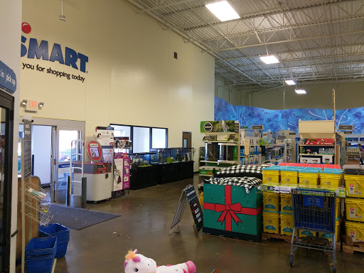 Pet Supply Store «PetSmart», reviews and photos, 3211 Peoples St, Johnson City, TN 37604, USA