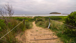 Φωτογραφία του Rosedale Beach - δημοφιλές μέρος μεταξύ λάτρεις της χαλάρωσης