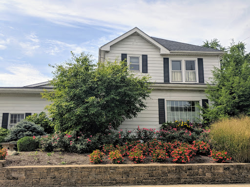 Funeral Home «Baker-Stevens-Parramore Funeral Home», reviews and photos, 1500 Manchester Ave, Middletown, OH 45042, USA