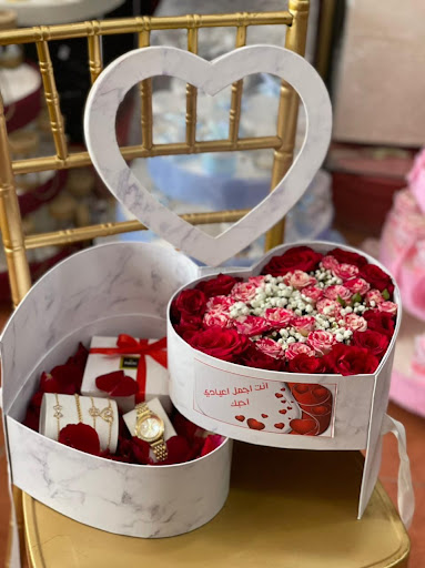 اكليل الورد للهدايا والورود نجران 
