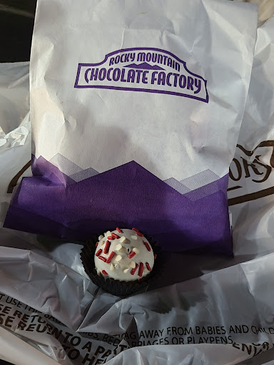 Shopping Mall «River Park Shopping Center», reviews and photos, 71 E Via la Plata, Fresno, CA 93720, USA