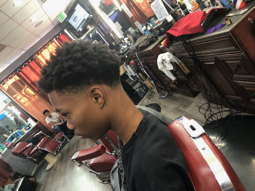 Barber Shop «Blade Barbershop», reviews and photos, 16851 Victory Blvd, Van Nuys, CA 91406, USA