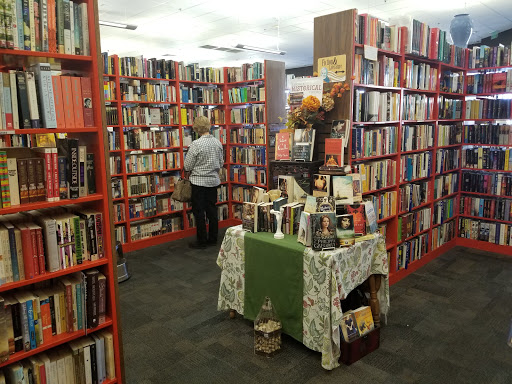 Book Store «Bookmans Phoenix Entertainment Exchange», reviews and photos, 8034 N 19th Ave, Phoenix, AZ 85021, USA