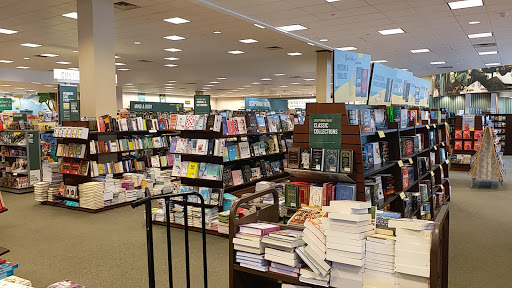 Book Store «Barnes & Noble», reviews and photos, 2443 Vestal Pkwy E, Vestal, NY 13850, USA