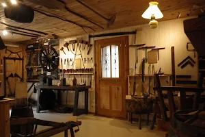 Musée et Boutique artisanale - OBRADOR Benoît, La Maison du Bois image