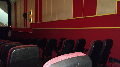 Movie Theater «National Theatre», reviews and photos, 522 Oak St, Graham, TX 76450, USA