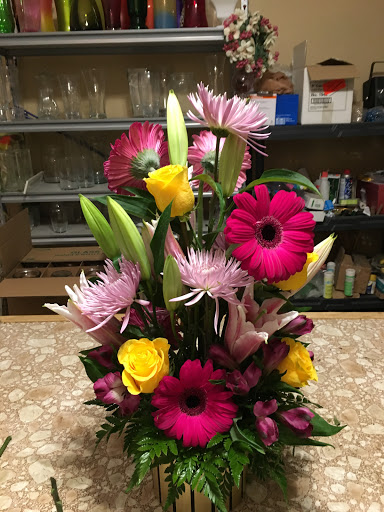 Florist «Olde Towne Flowers & Gifts», reviews and photos, 45 Parsons Ave, Columbus, OH 43215, USA