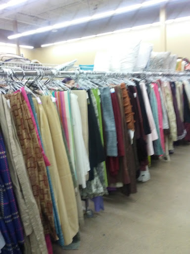 Thrift Store «Savers», reviews and photos, 230 W Virginia St #50, Crystal Lake, IL 60014, USA