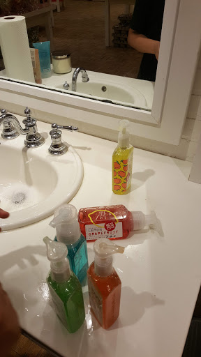 Cosmetics Store «Bath & Body Works», reviews and photos, 2300 Consumer Square, Mays Landing, NJ 08330, USA