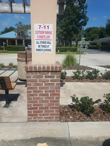 Convenience Store «7-Eleven», reviews and photos, 319 N Woodland Blvd, DeLand, FL 32720, USA