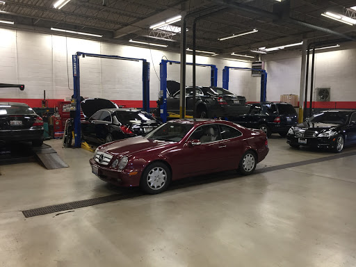 Auto Repair Shop «Performance Auto Center», reviews and photos, 1051 Bonaventure Dr, Elk Grove Village, IL 60007, USA