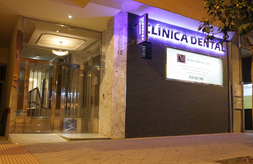 Clinicas dentales en Granada