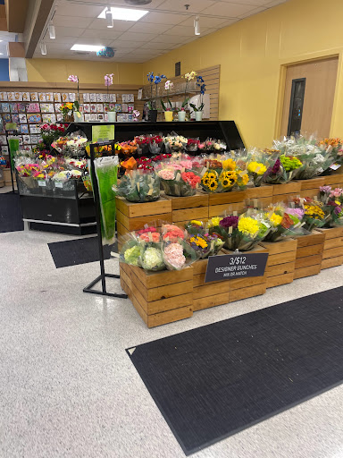 Supermarket «Publix Super Market at Shoppes of Lithia», reviews and photos, 3461 Lithia Pinecrest Rd, Valrico, FL 33596, USA