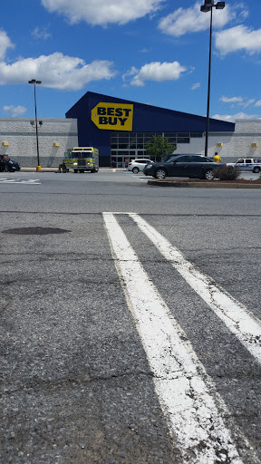 Electronics Store «Best Buy», reviews and photos, 1100-1300 N Galleria Dr, Middletown, NY 10941, USA