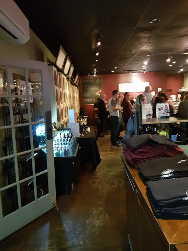 Wine Bar «WineStyles of Montclair», reviews and photos, 4394 Kevin Walker Dr, Montclair, VA 22025, USA