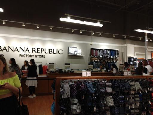 Clothing Store «Banana Republic», reviews and photos, 8200 Vineland Ave, Orlando, FL 32821, USA