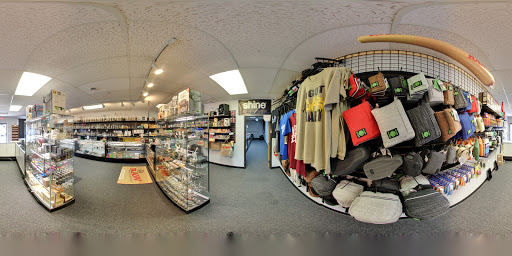 Vaporizer Store «Tha Head Shop Smoke Shop», reviews and photos, 737 E 9 Mile Rd, Ferndale, MI 48220, USA