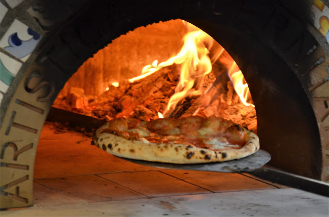 Lapító Pizzéria - Pizza