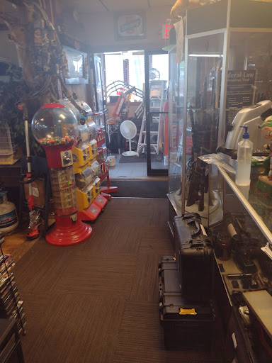 Pawn Shop «J & M Pawn Shop», reviews and photos, 7950 Dixie Hwy, Louisville, KY 40258, USA